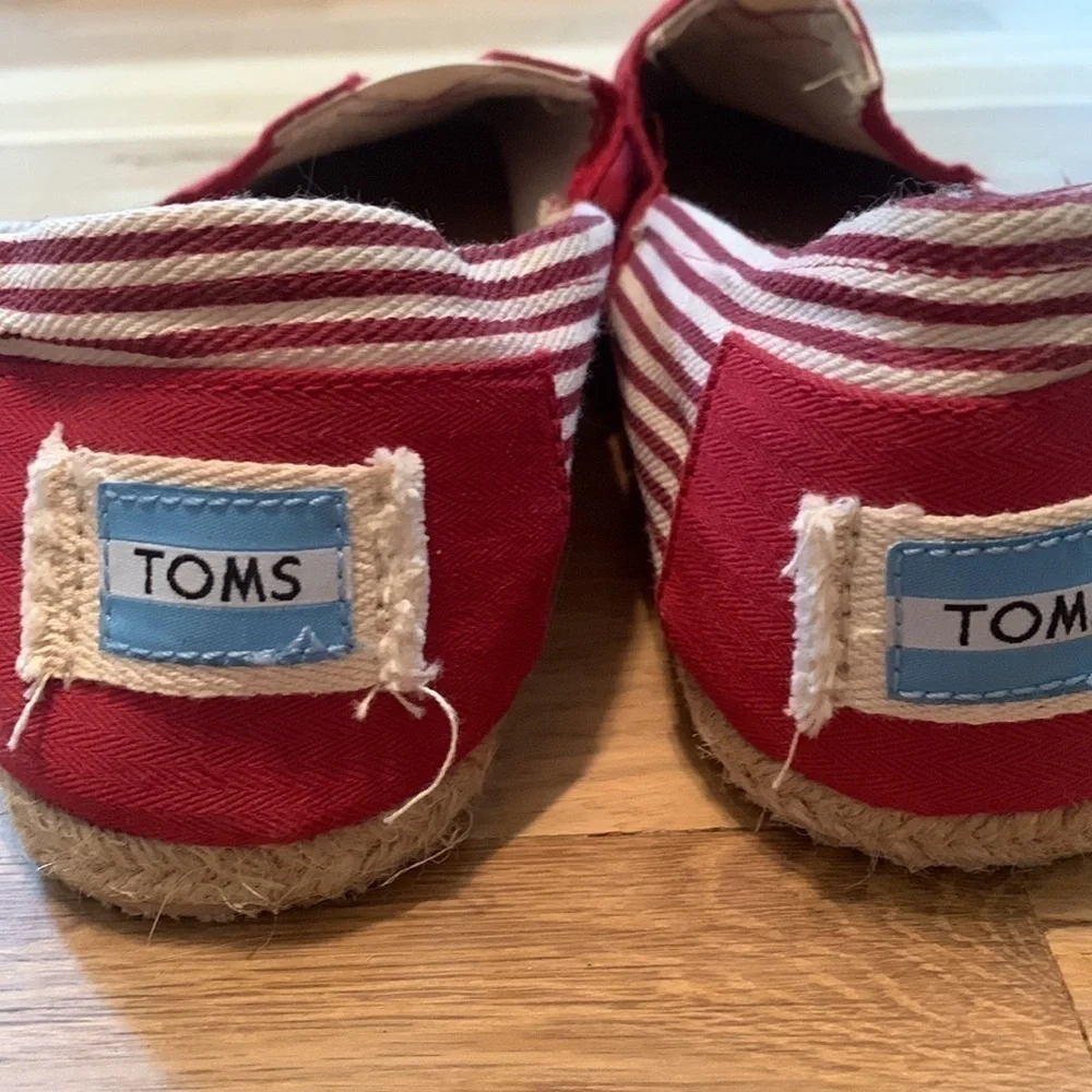 Toms Canvas Alpargata Rope Espadrille Slip-On Shoe Red w/ Stripes Women’s 10M